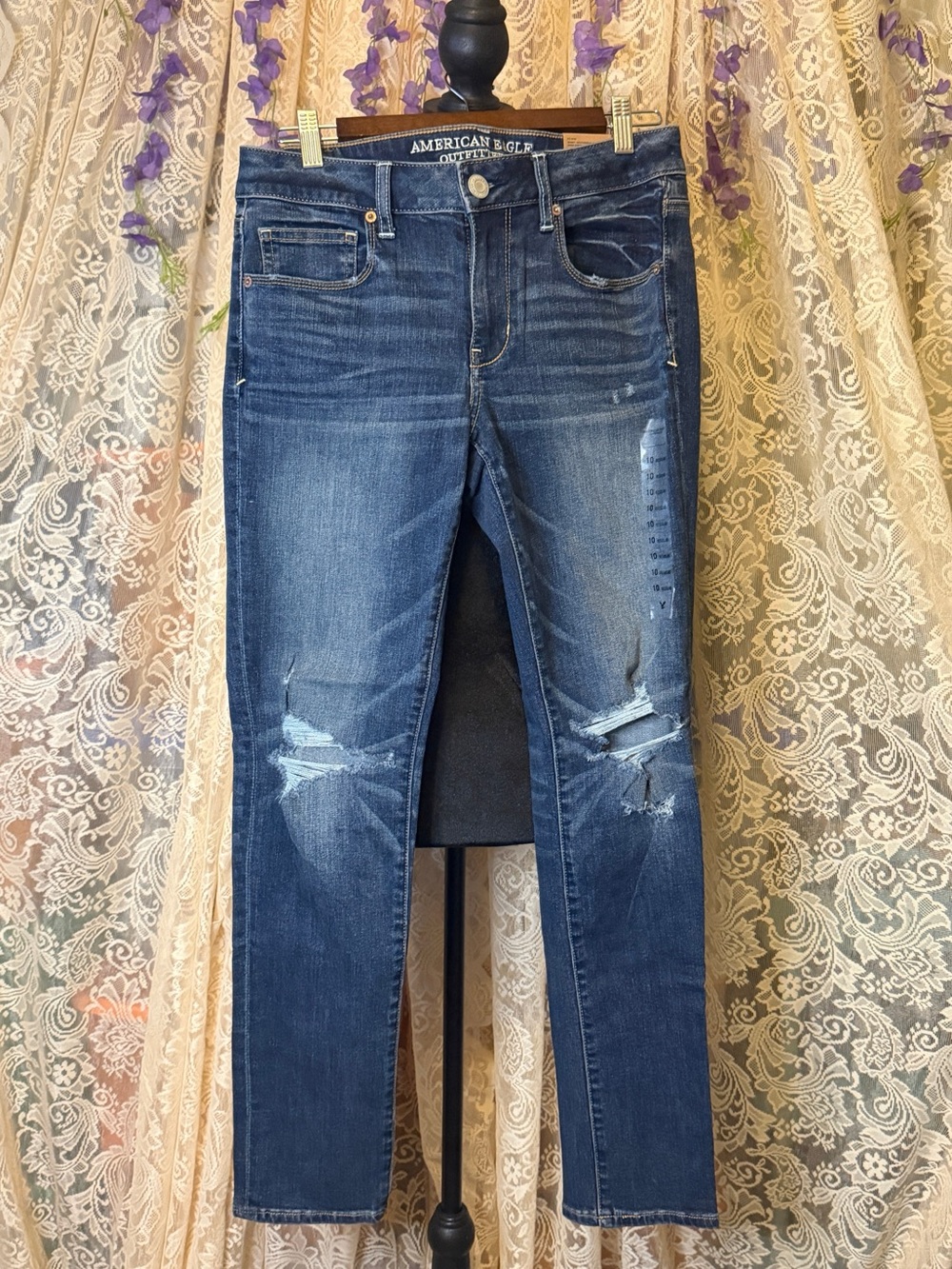 American Eagle Outfitters Distressed Skinny Jeans Blue Denim Size 10 NWT